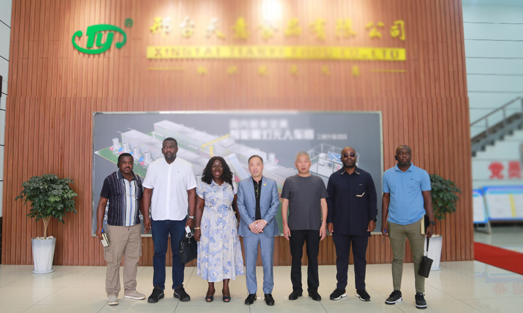加納共和國工貿部攜高規格代表團，專程蒞臨我司考察交流